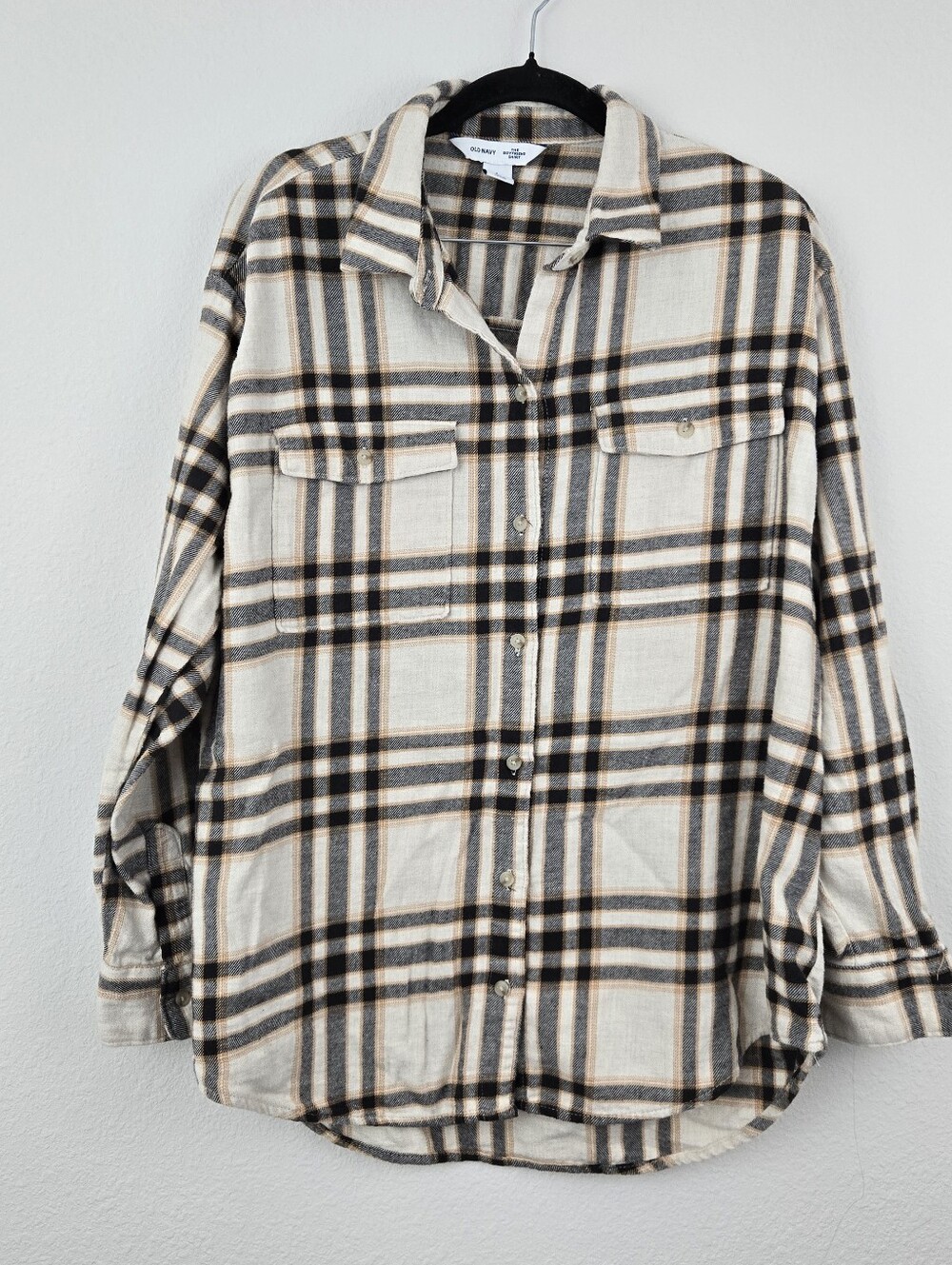 Old Navy The Boyfriend Shirt Button Down